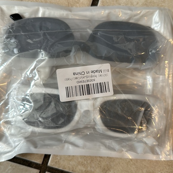 KUGUAOK Retro Rectangle Sunglasses for Women and Men  UV Protection Glasses 2 pk - Picture 3 of 3